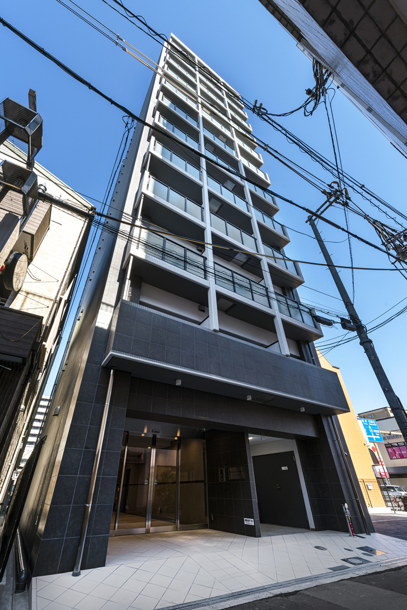 002.外観　南面.jpg