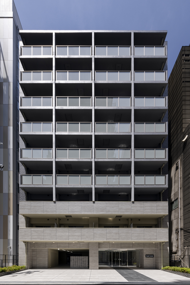 Regale Namba_001.jpg